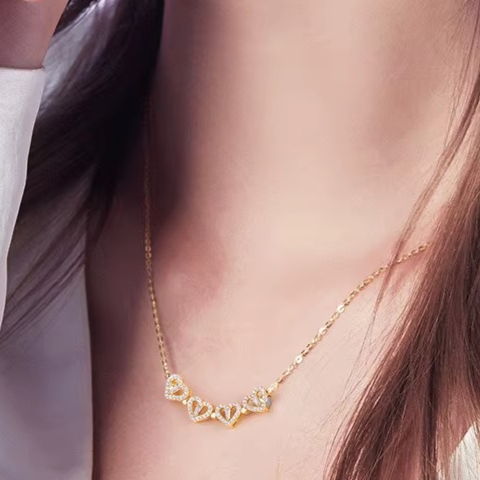 Caja Rosa Eterna | Collar Trébol